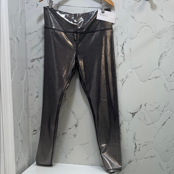 ATHLETA NWT ELATION SHINE TIGHT LEGGING - Picture 4 of 10